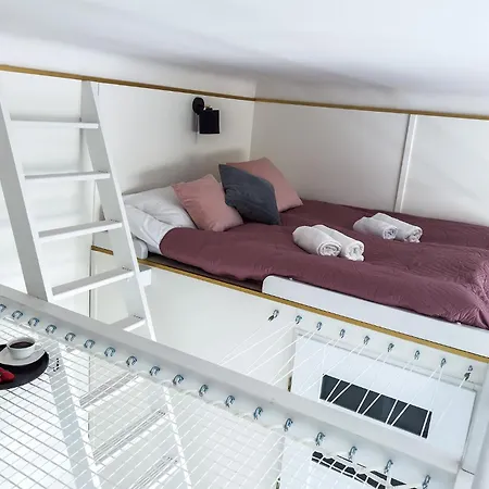 Historic Ghetto - Luxury By Station