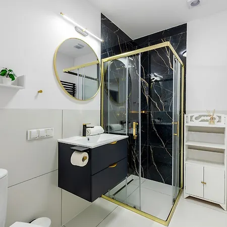 Апартаменты Historic Ghetto - Luxury By Station *