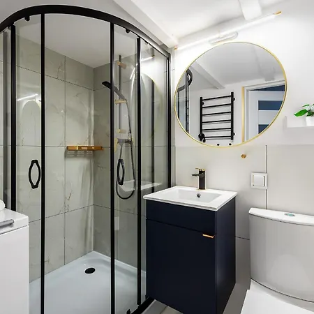 Апартаменты Historic Ghetto - Luxury By Station