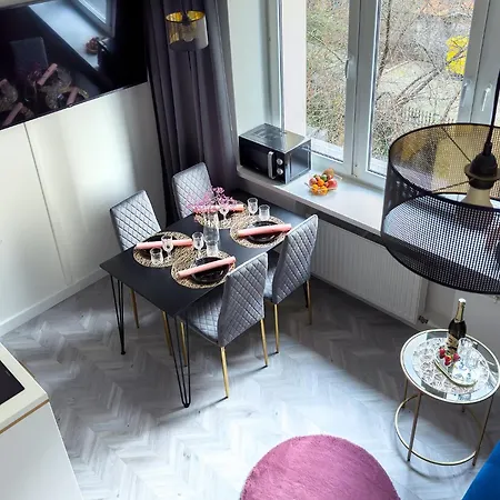 Luxury In The Center דירה ורשה