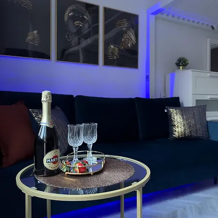 Апартаменты Historic Ghetto - Luxury By Station *