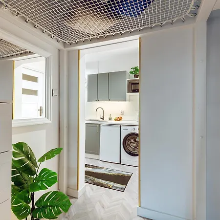 Historic Ghetto - Luxury By Station شقة